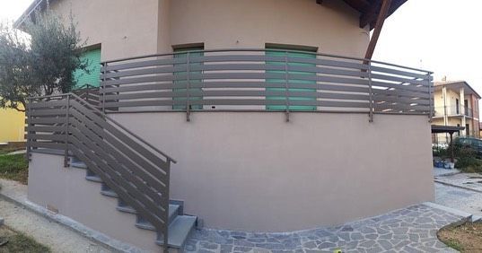 scala esterna acciaio