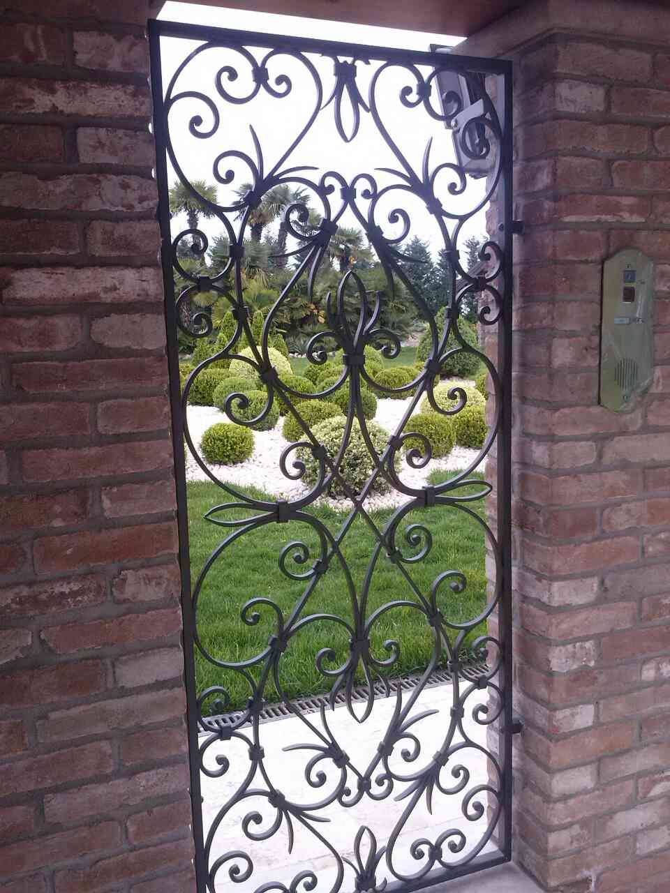 inferriata in ferro battuto