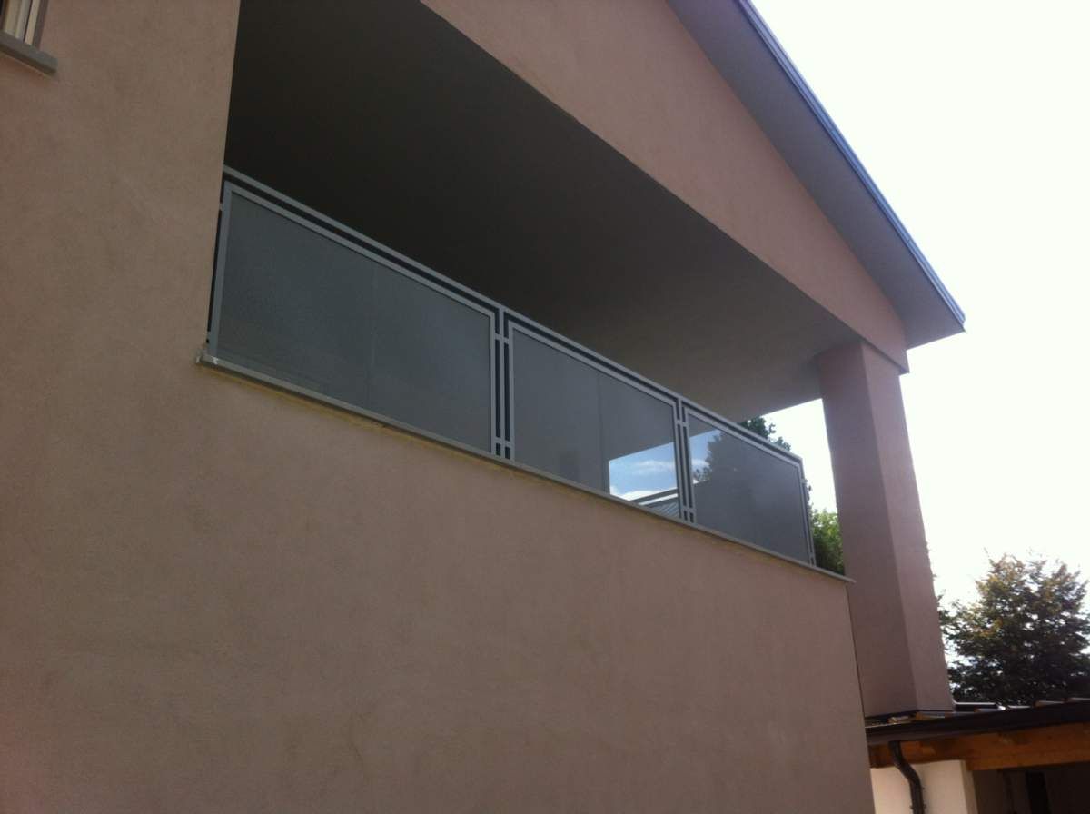 parapetto per balcone