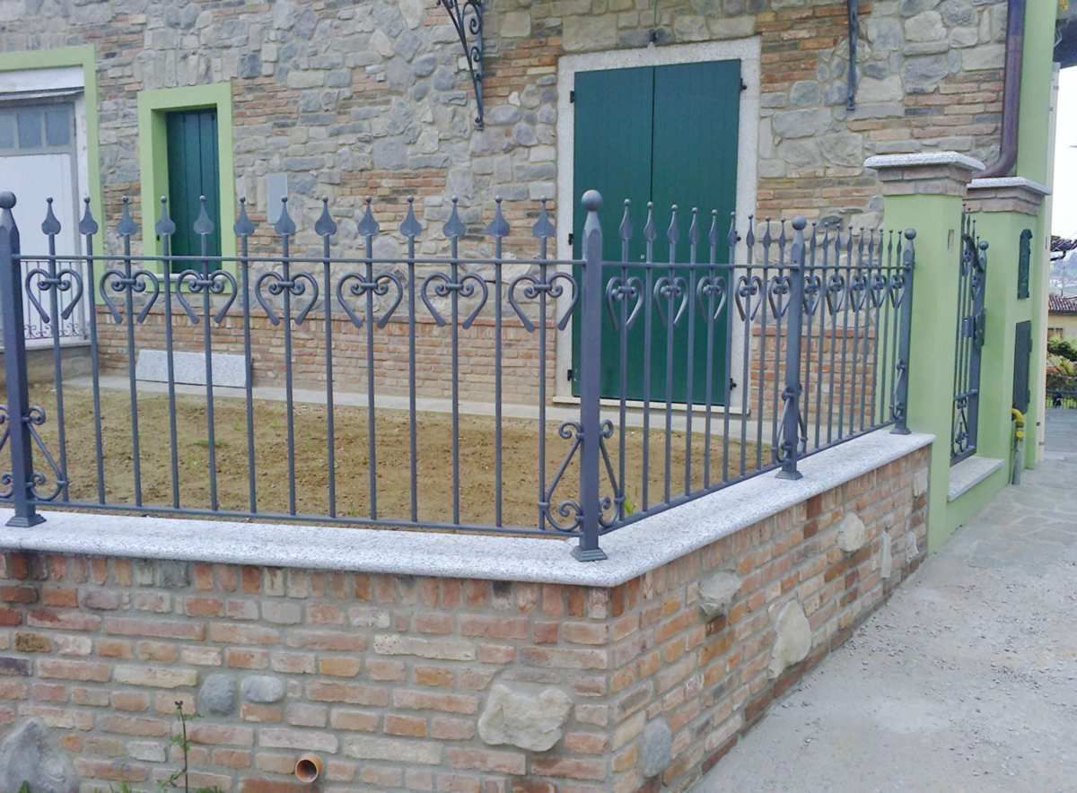 recinzione in ferro battuto