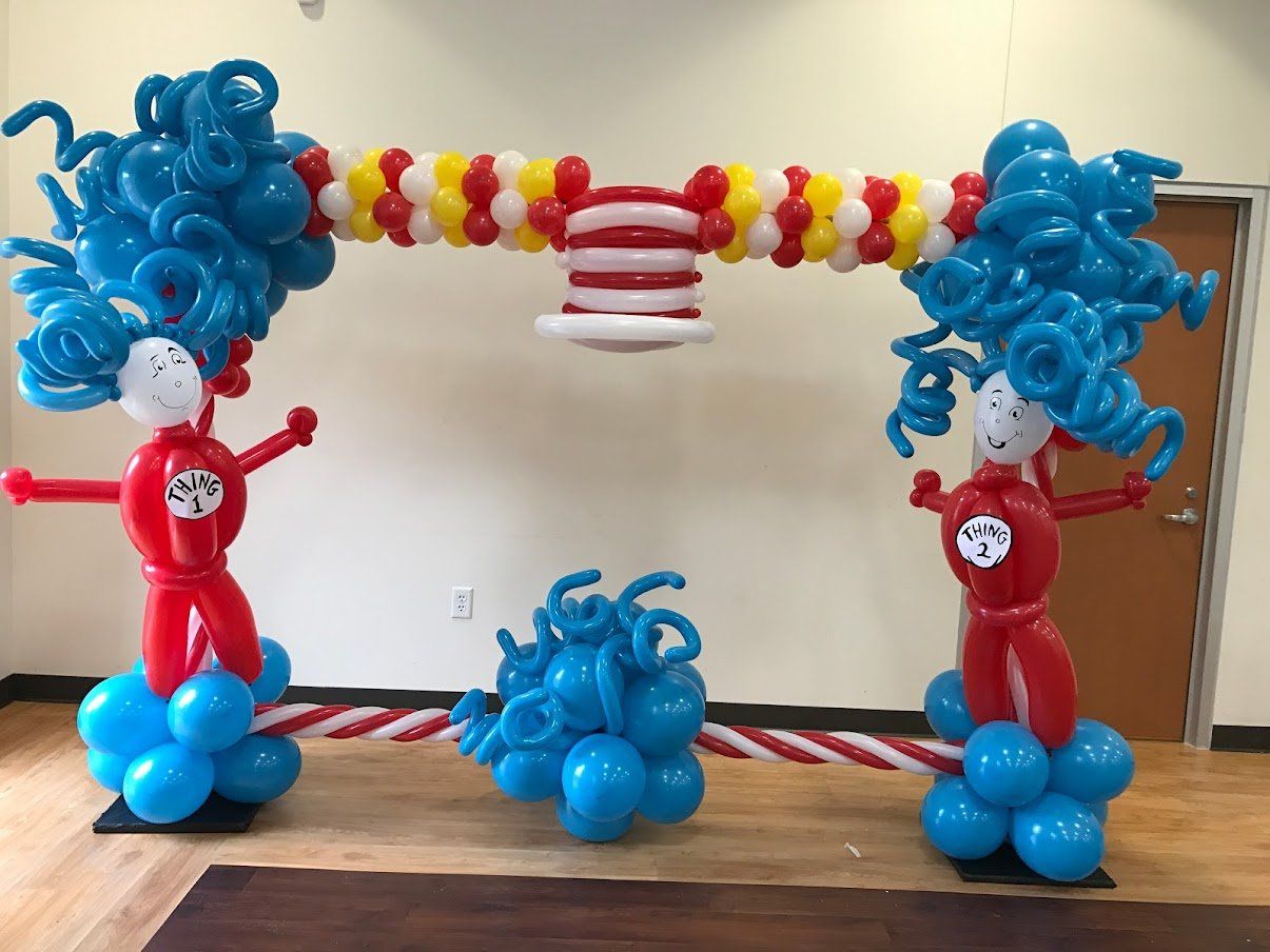 The cat in the hat is made out of balloons