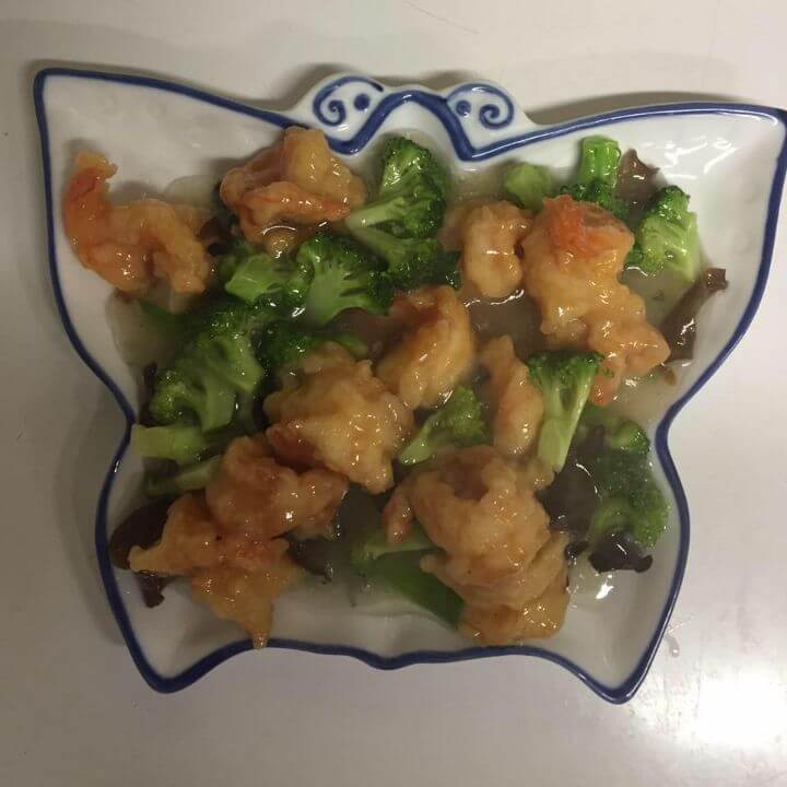 Ķīniešu restorāns Fei-Fei Teikā | +371 66 663 388