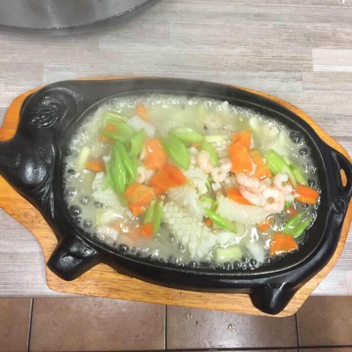 Ķīniešu restorāns Fei-Fei Teikā | +371 66 663 388