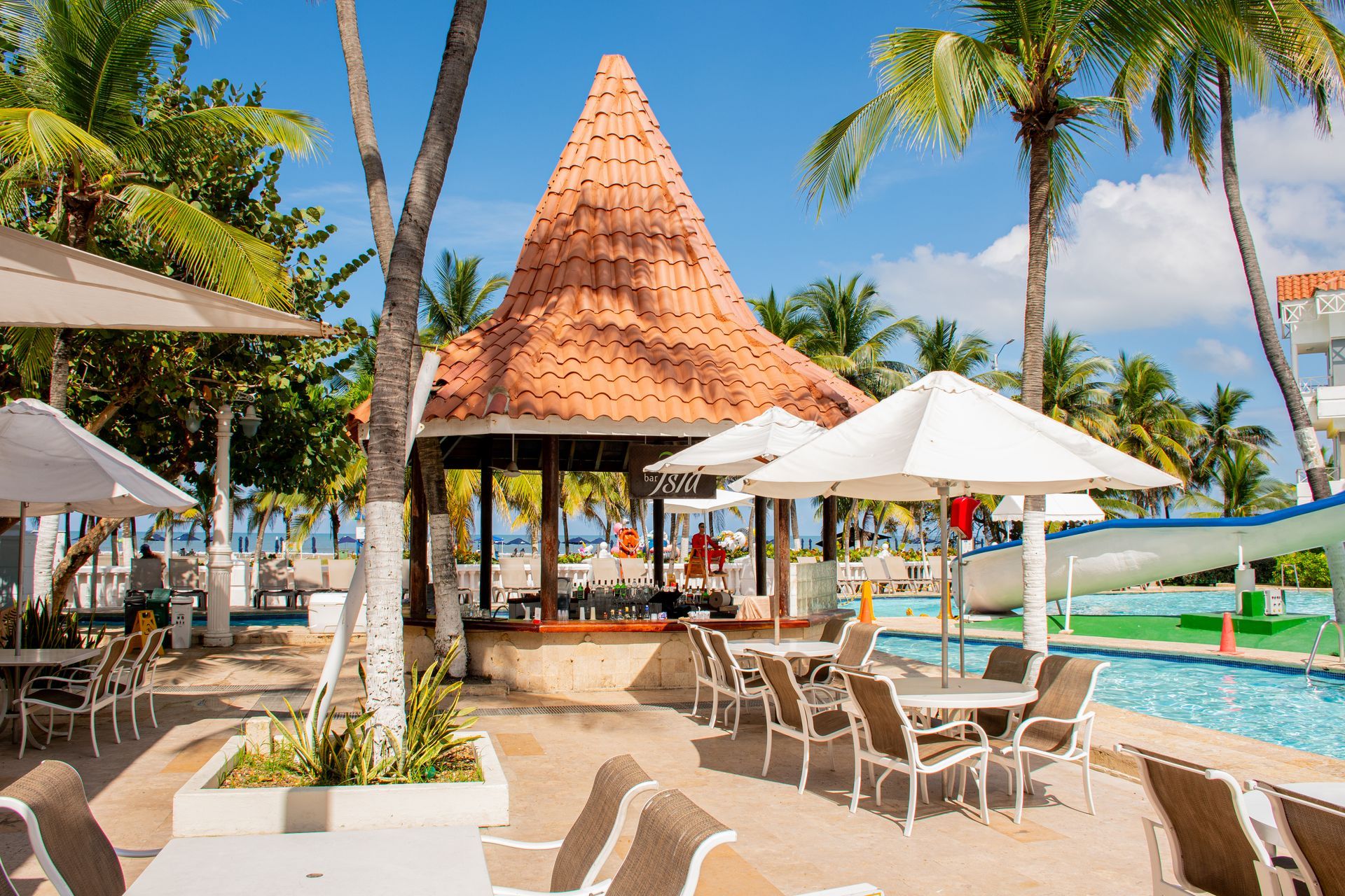 Hotel Las Américas - Qué Hacer - Bar Isla