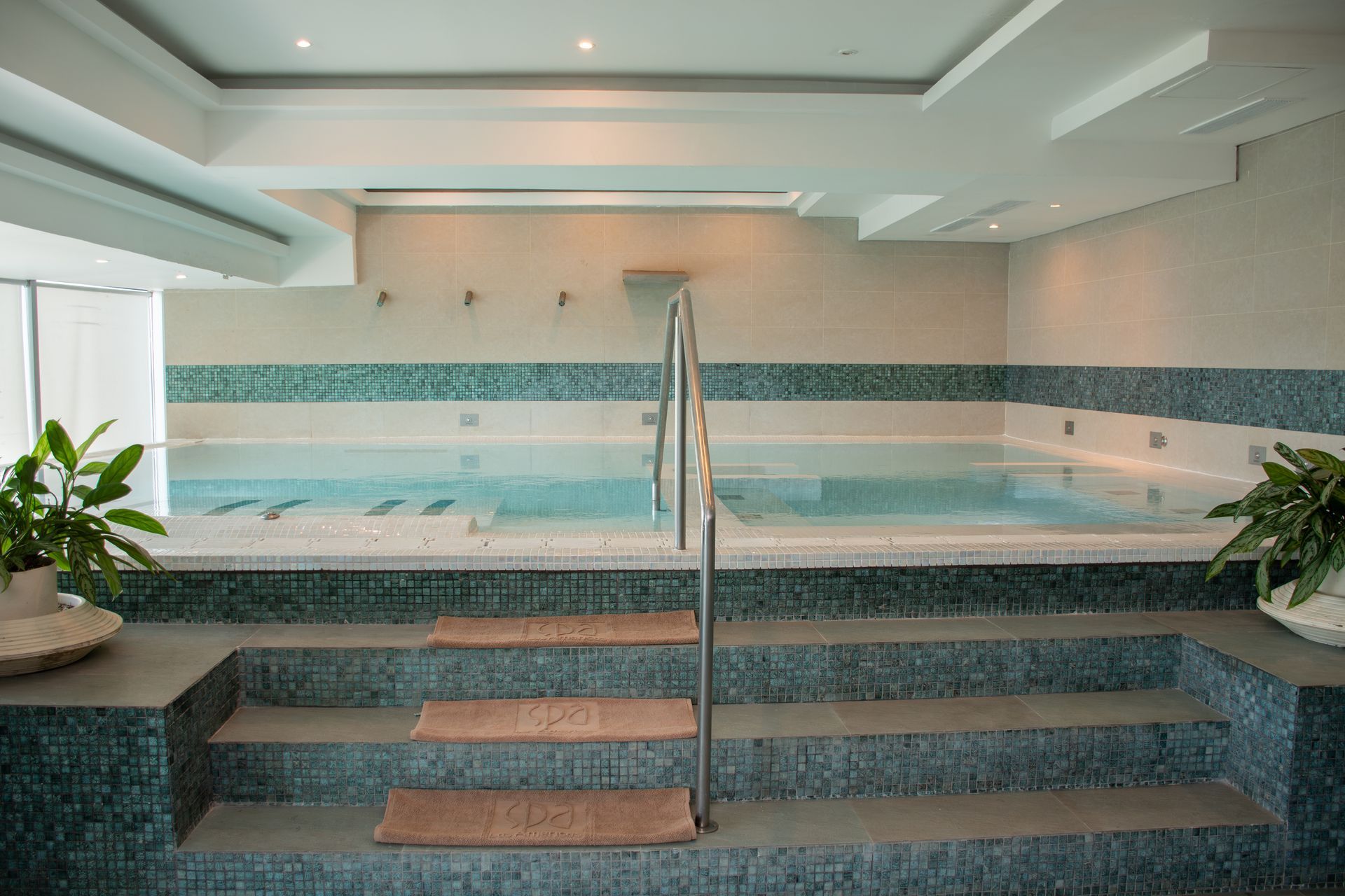 Hotel Las Américas Cartagena de indias Colombia: piscinas