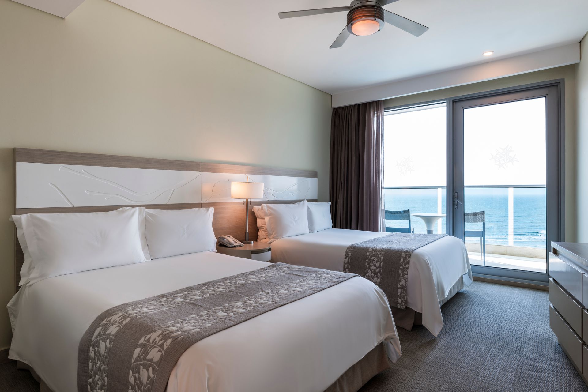 Habitación Superior Hotel Las Américas: torre del mar