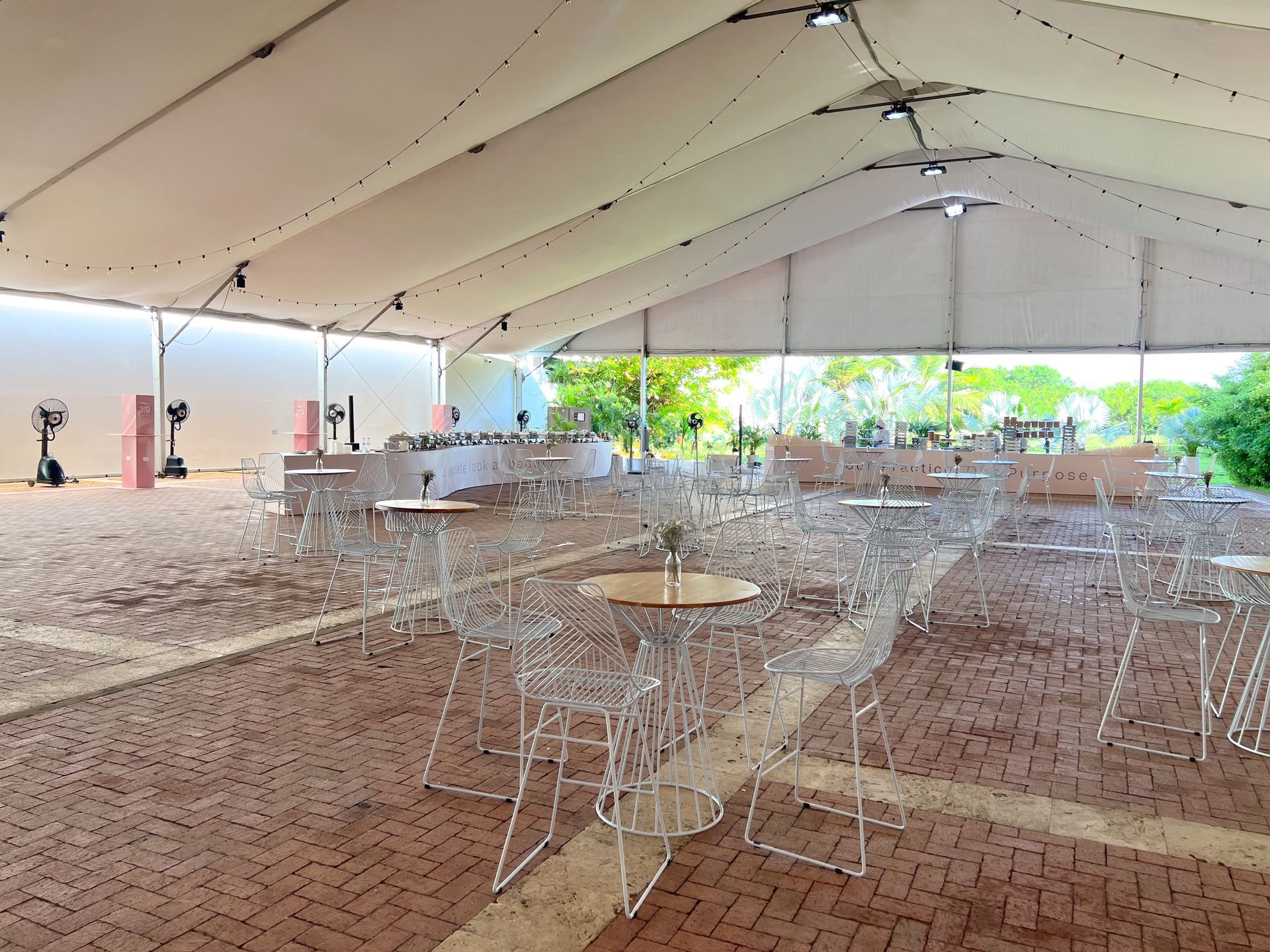 Centro internacional de convenciones Las Américas - Cartagena de indias - Colombia - Plazas y Jardines