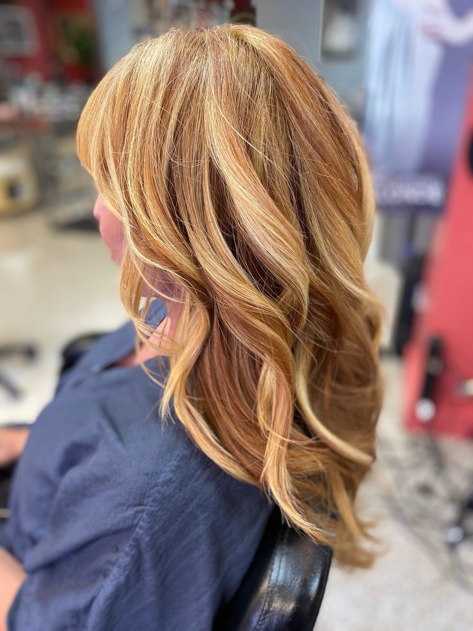 Side View Of Curly Hair – Longwood, FL – Salon Zion