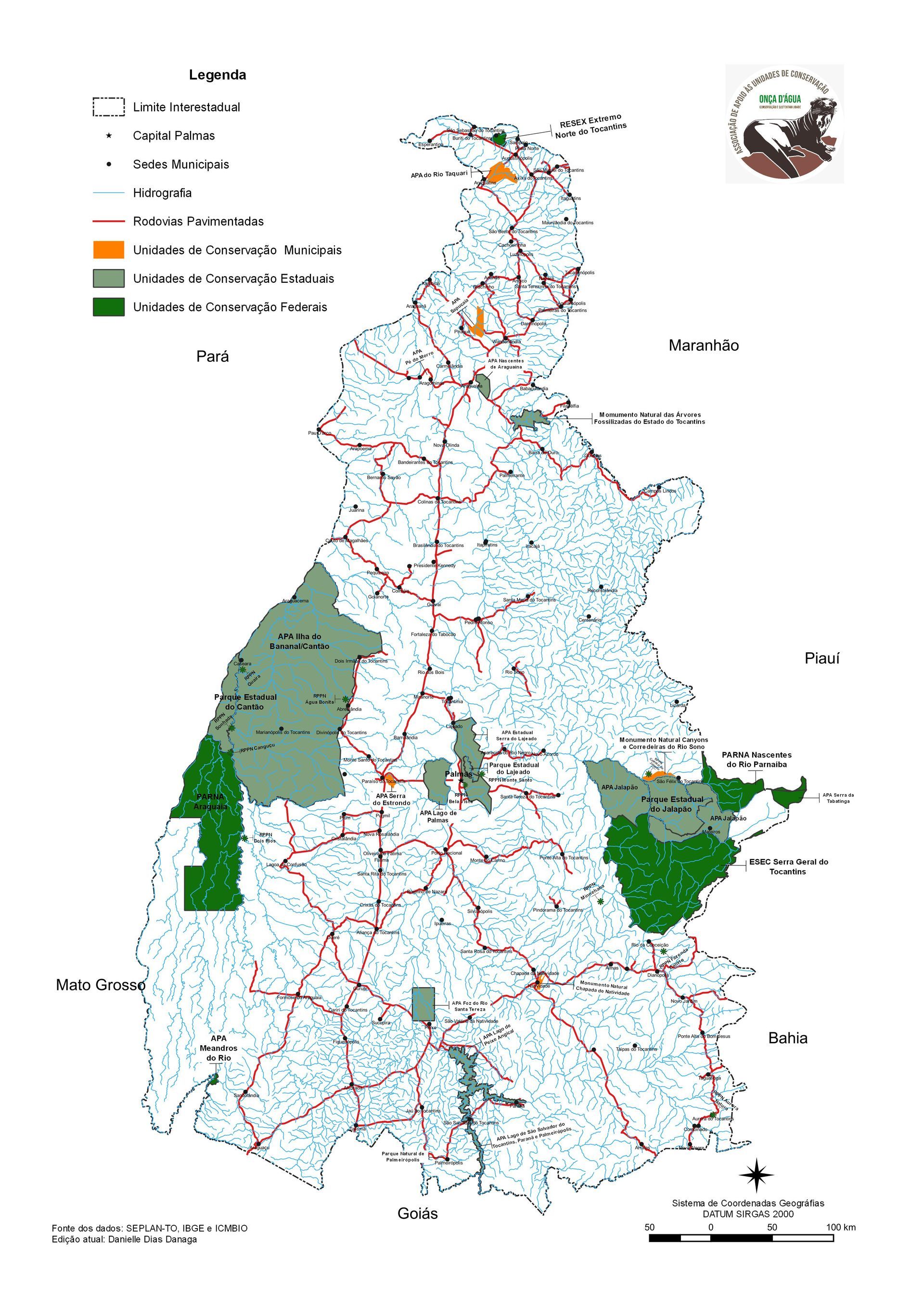 Um mapa de um país com muitas estradas e montanhas.