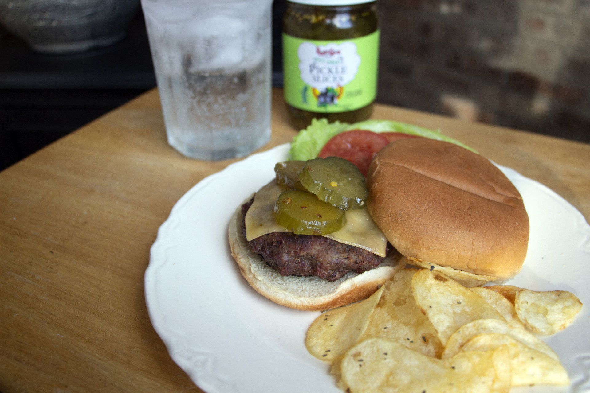 Sweet & Spicy Pickle Cheese Burger