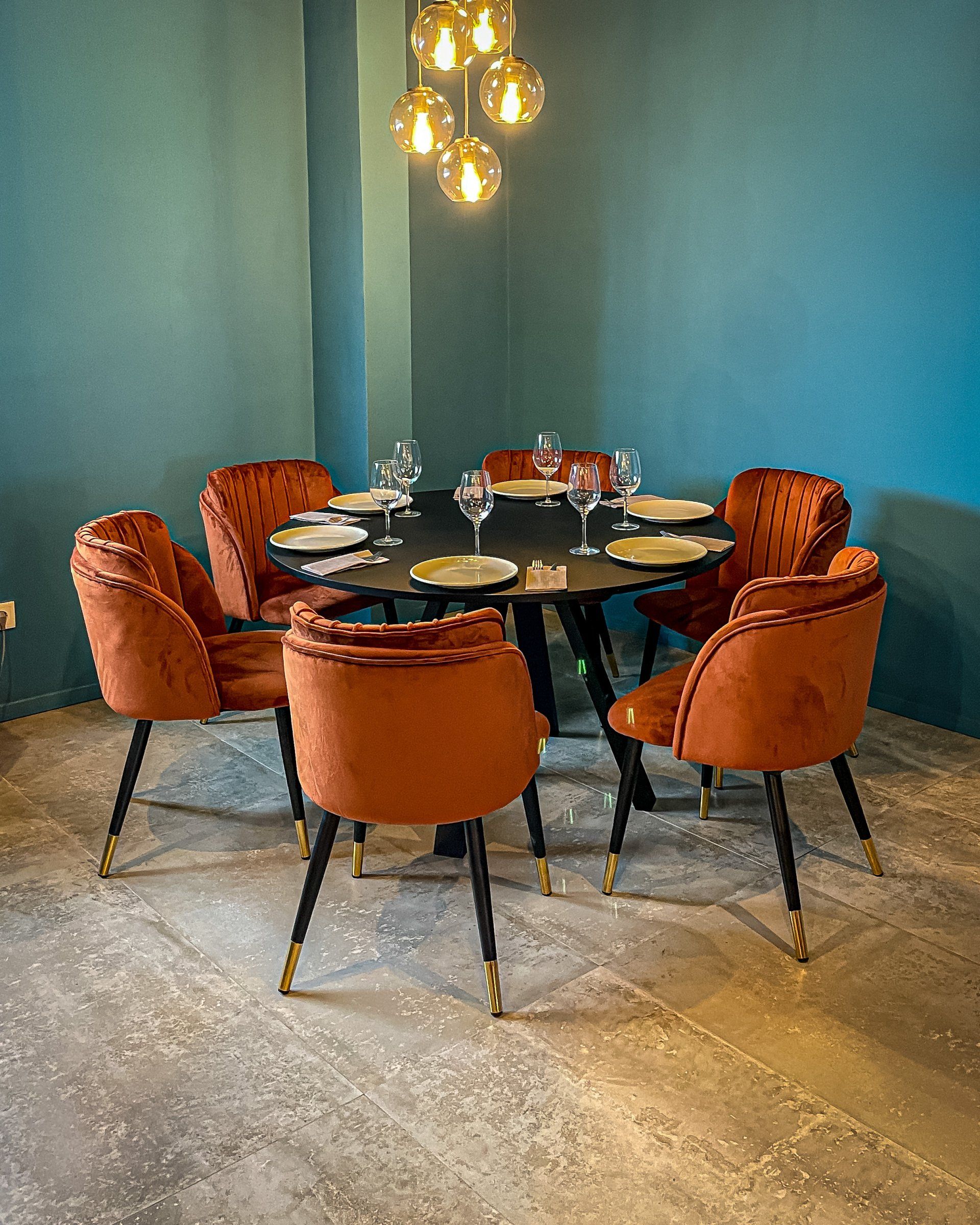 EL PIMENTON AMORA SEIXAL MESA REDONDA