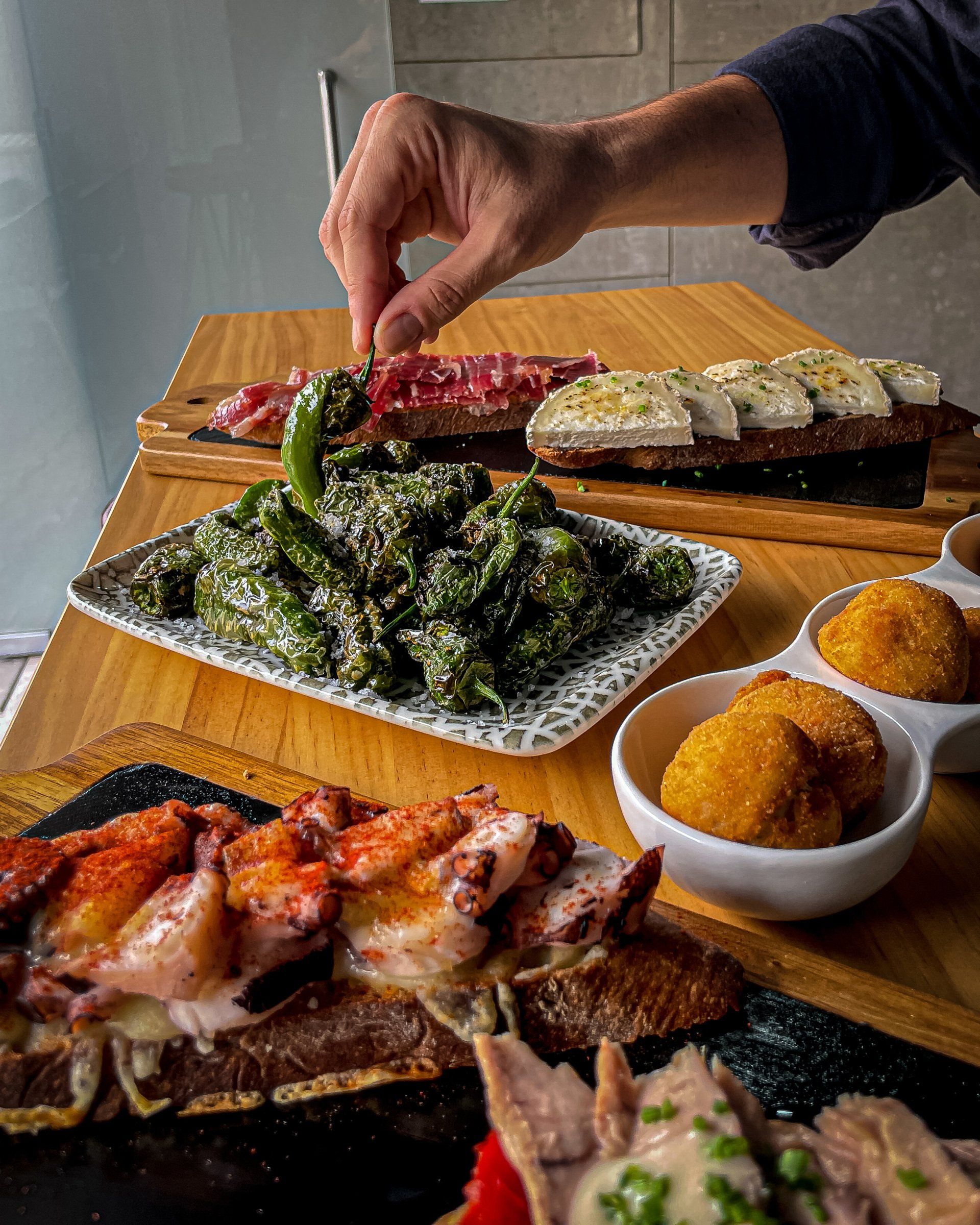 EL PIMENTON AMORA SEIXAL TAPAS ESPANHOL