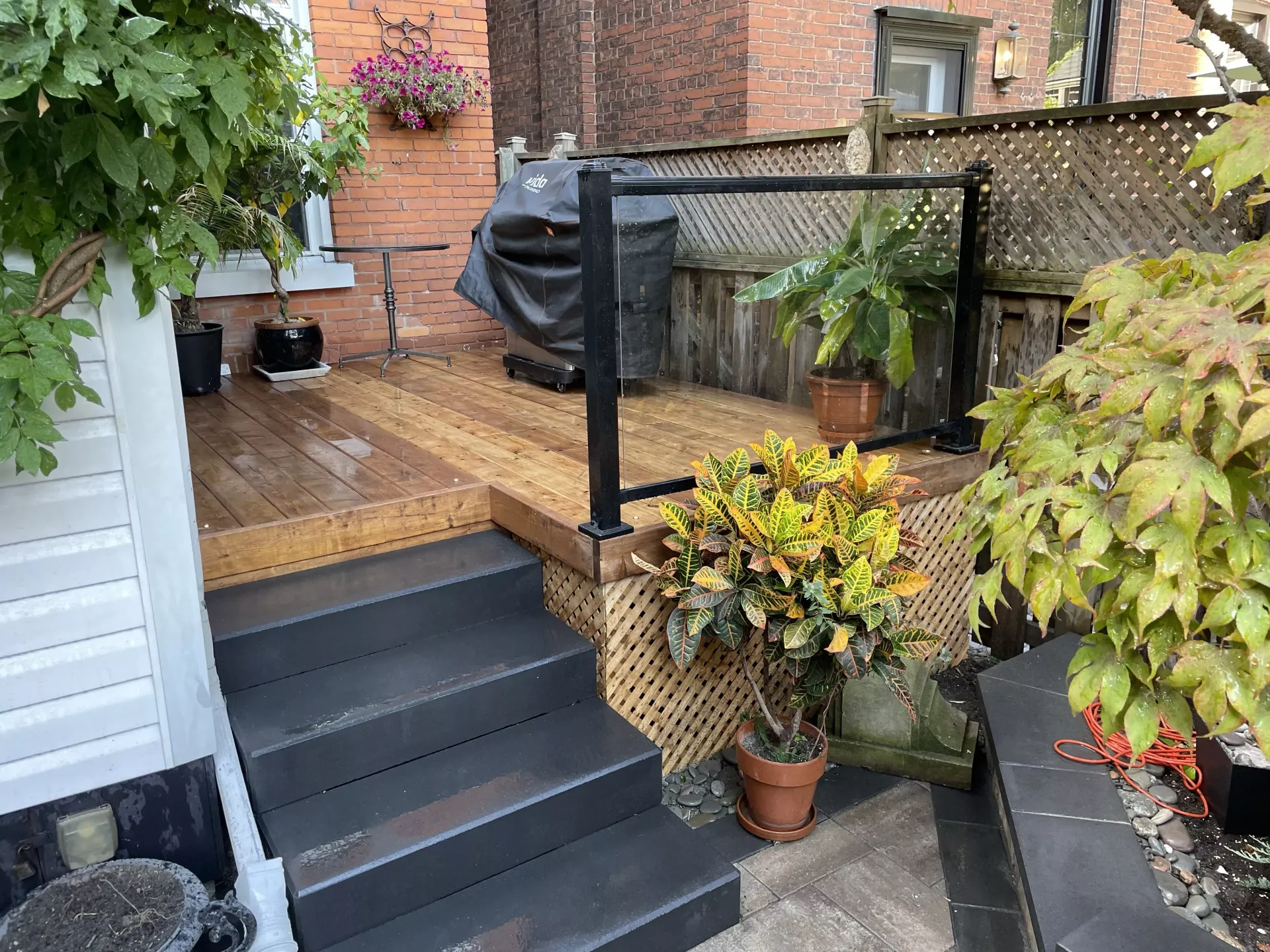 deck builders hamilton, decking hamilton on, deck builders hamilton on