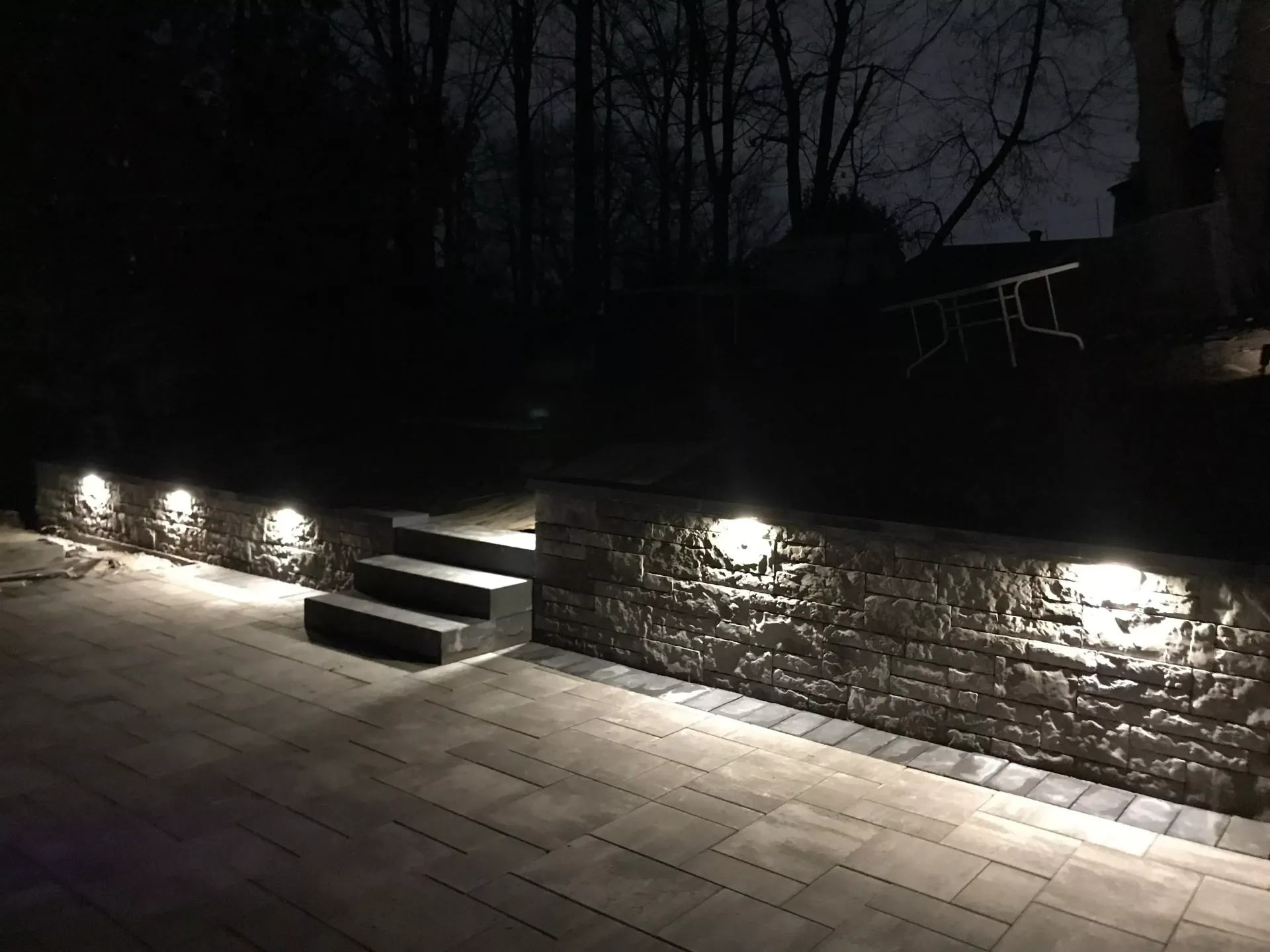 outdoor lighting near me, landscape lighting contractor near me