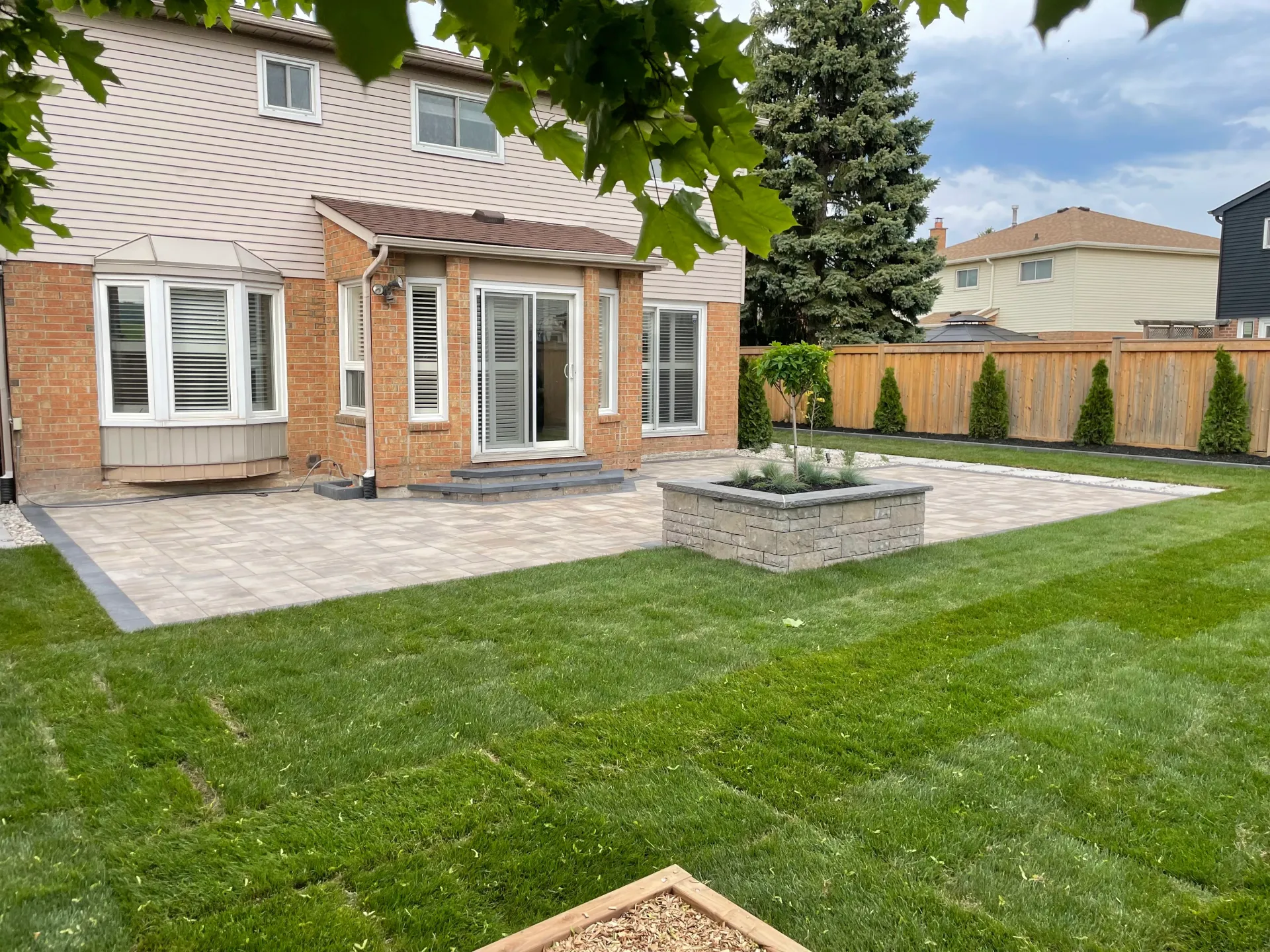 stone veneer contractors Hamilton ontario, best patio design companies near me Hamilton on