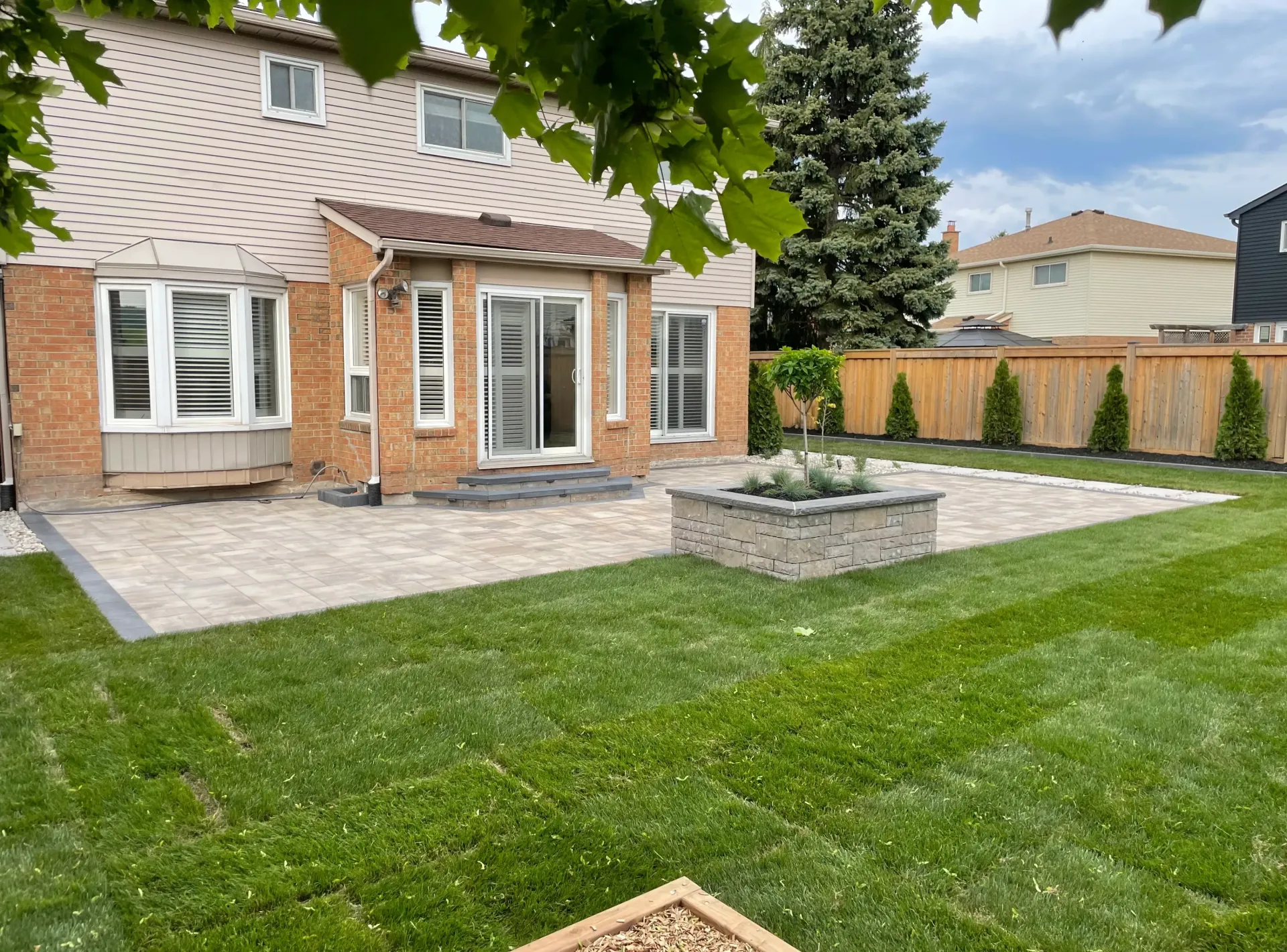 stone veneer contractors Hamilton ontario, best patio design companies near me Hamilton on