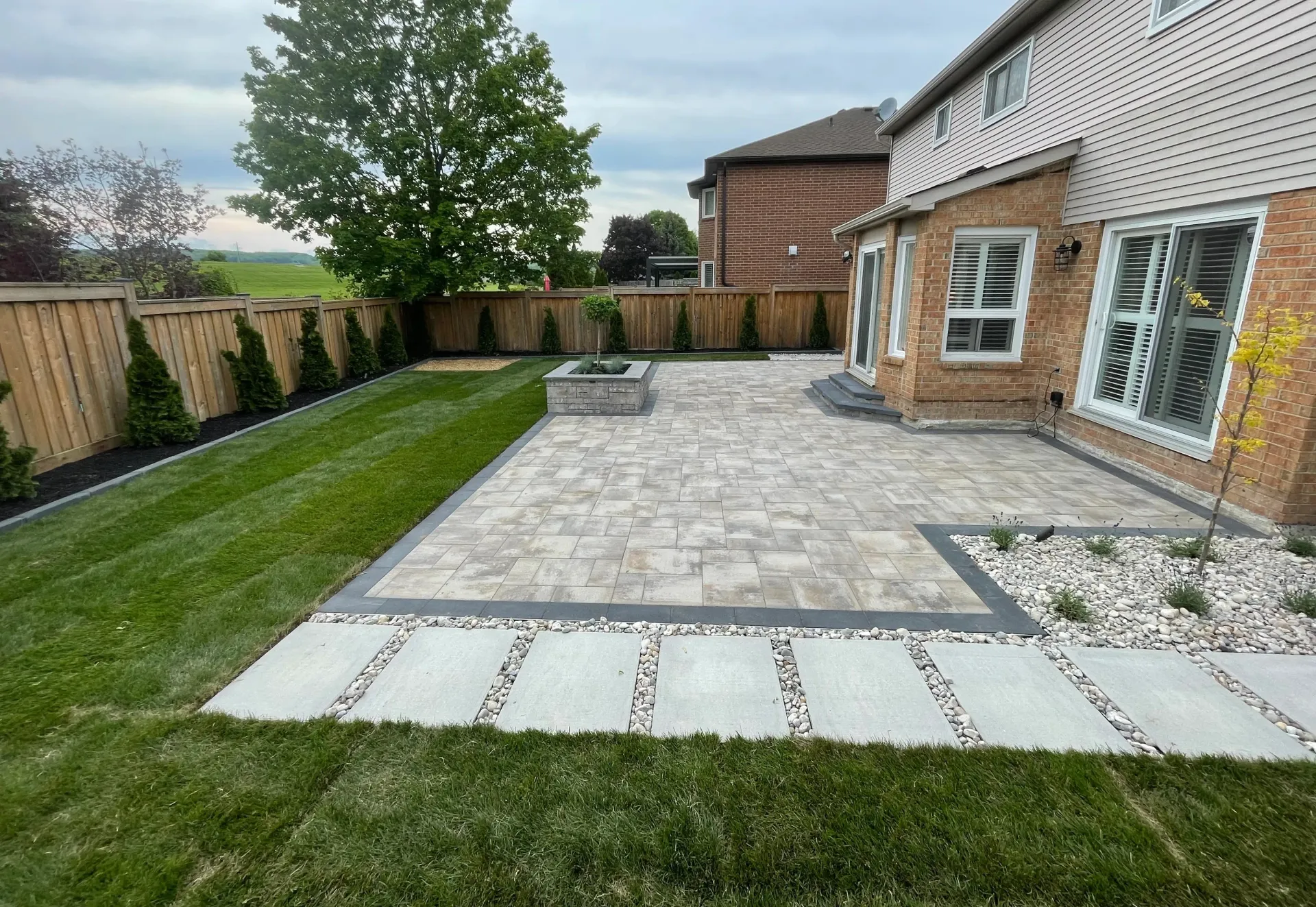 backyard makeover Hamilton ontario, patio builders Hamilton ontario, backyard stone patio Hamilton on