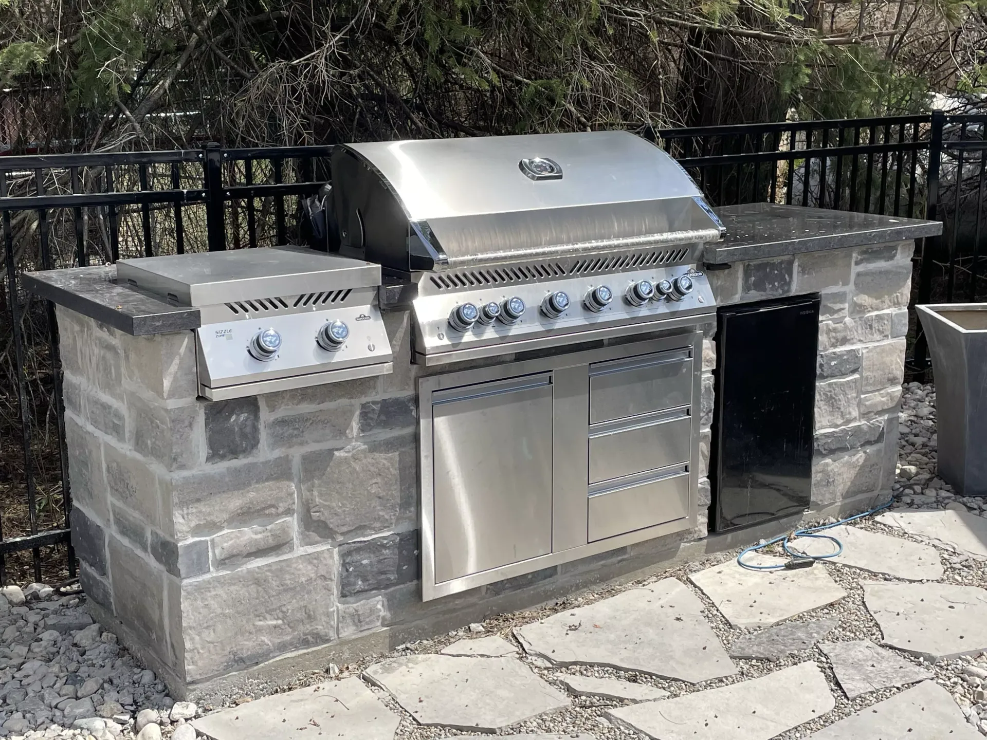 outdoor bbq kitchen burlington on, outdoor kitchen burlington on, outdoor fireplace burlington on