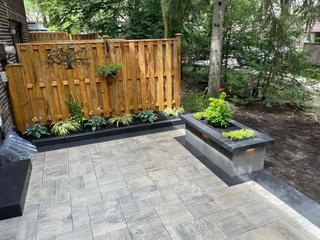 custom fencing hamilton ontario canada, custom fencing near me, custom fence installation hamilton