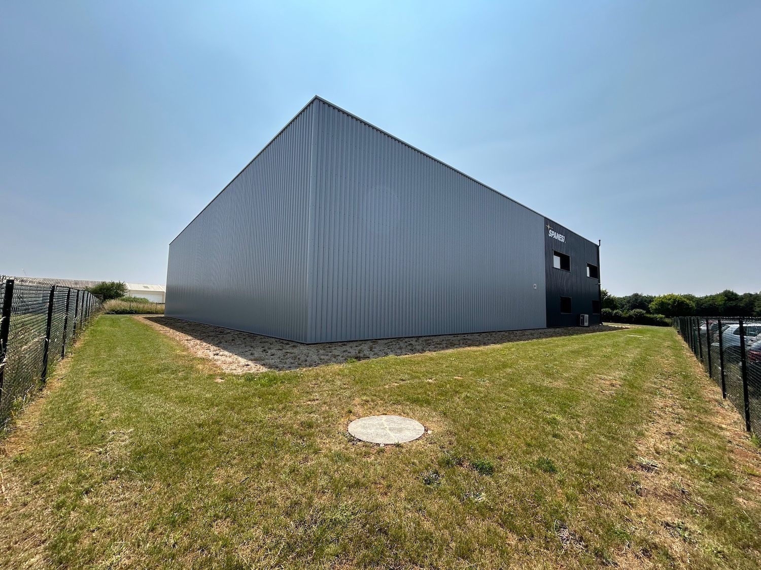 Entrepôt industriel 79