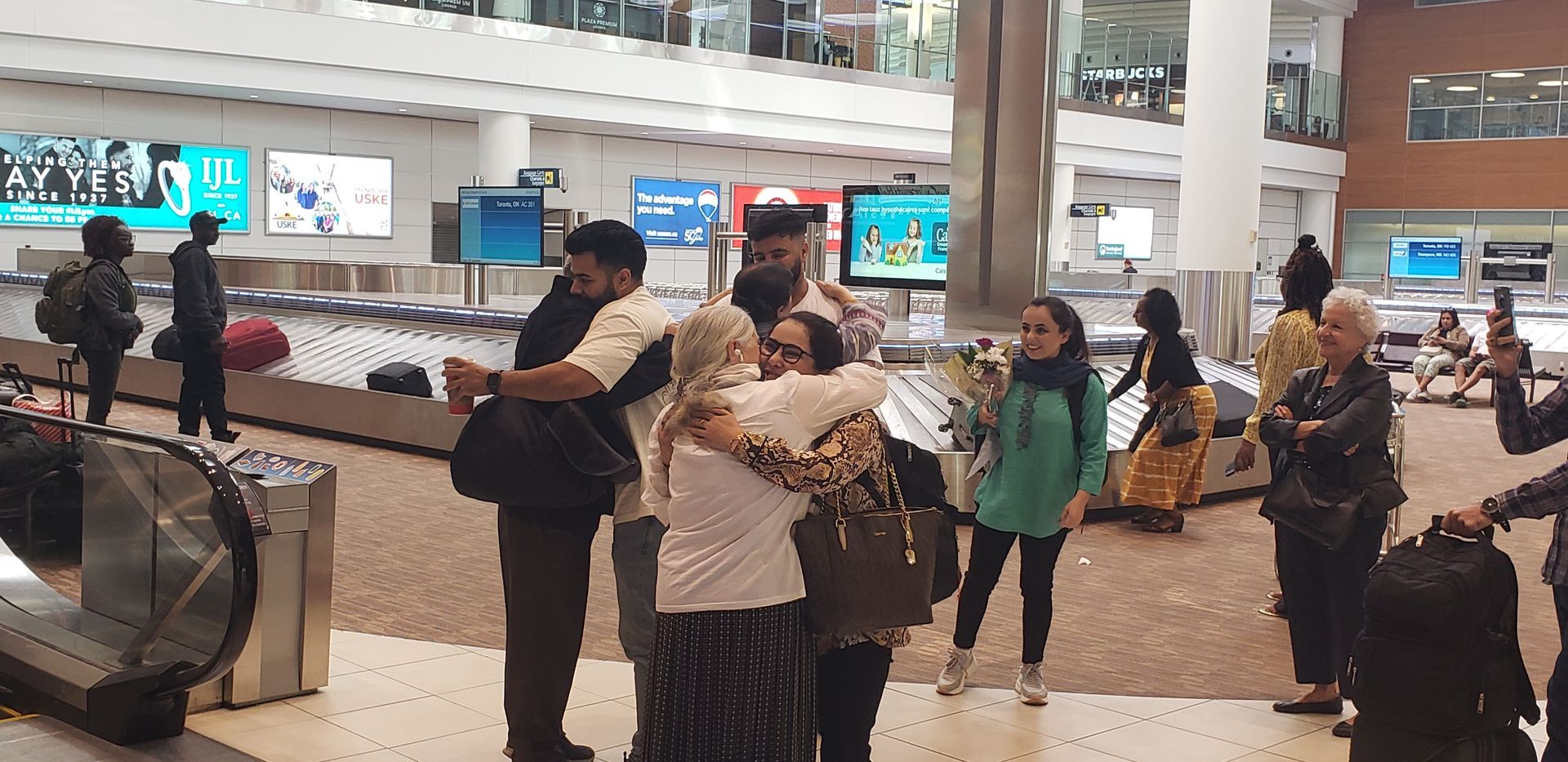 OAS Family reuniting