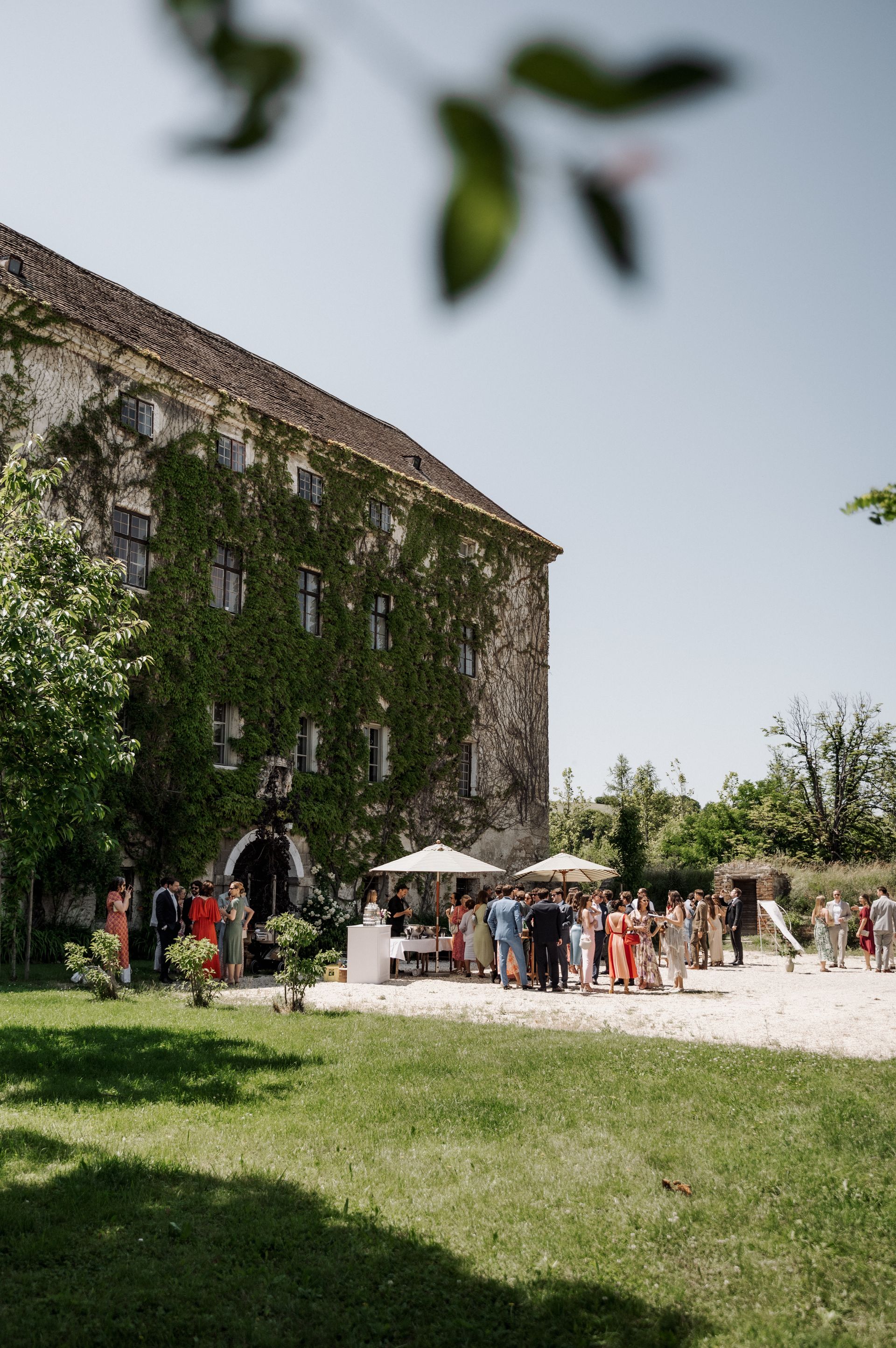 Empfang vor dem Schloss