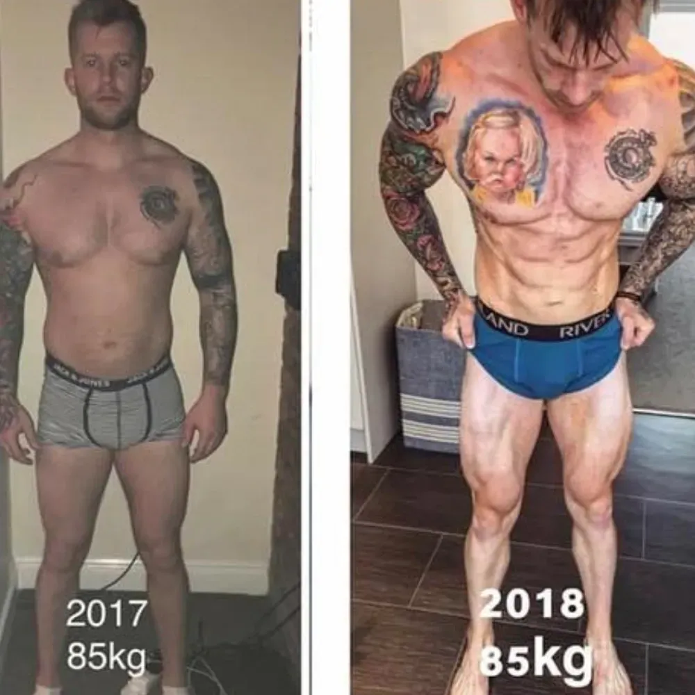 Side-by-side comparison of a man in 2017 vs. 2018, both at 85kg, showing muscle gain and fat loss.