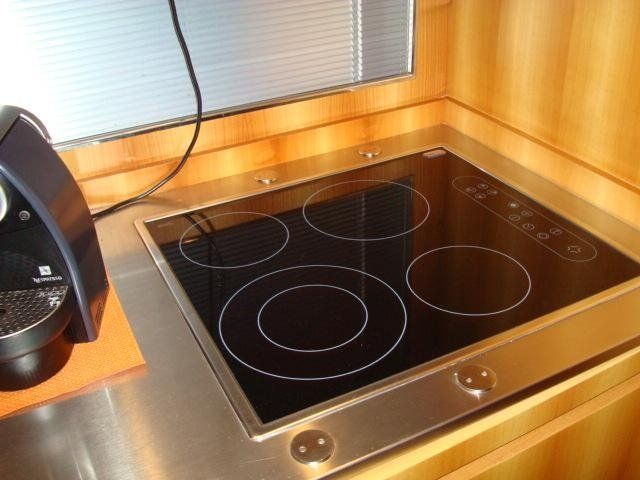 Absolute 56 cucina a induzione