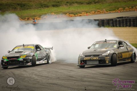 drifting drift car tandems 350z skyline D1NZ