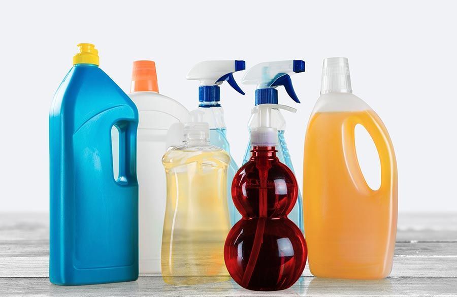 QUGA LIMPIADORES Y DESENGRASANTES