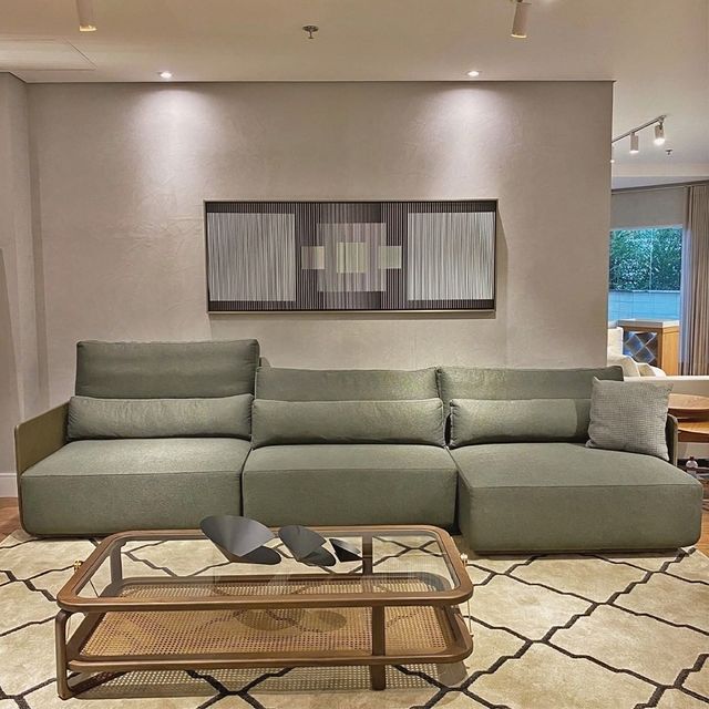 Conheça 5 modelos de sofás retráteis e reclináveis que fogem do óbvio