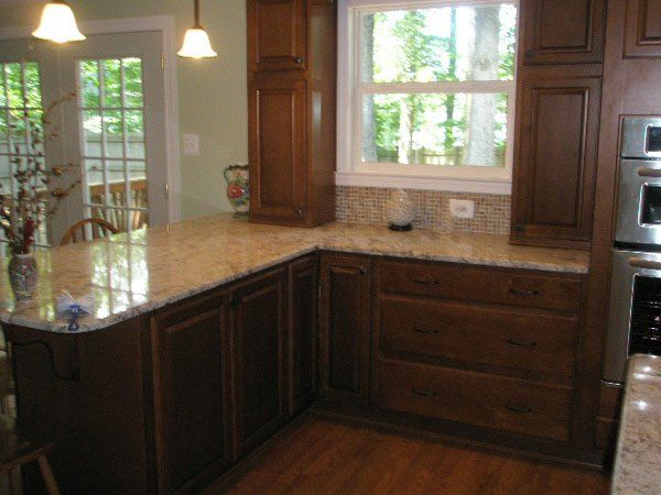 Lobby — Kitchen area with vase in Woodbridge, VA