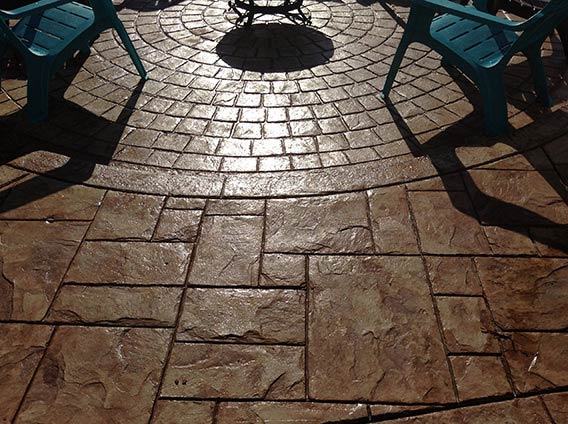 Trough — Round Floor in Woodbridge, VA