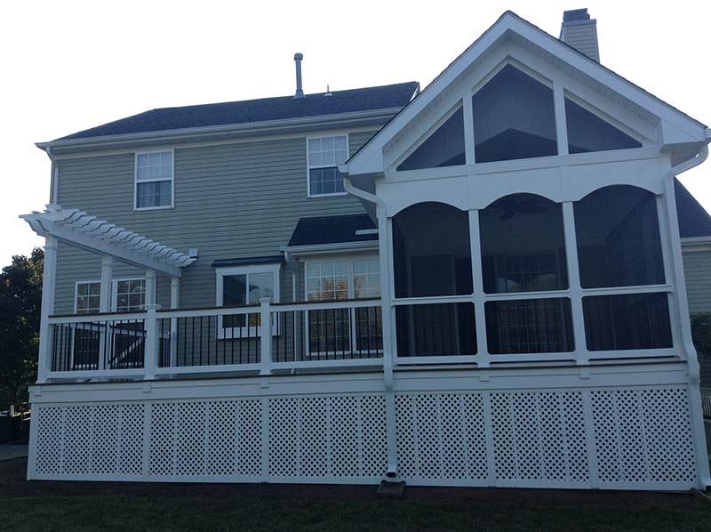 Woodworking Projects — House with white deck in Woodbridge, VA