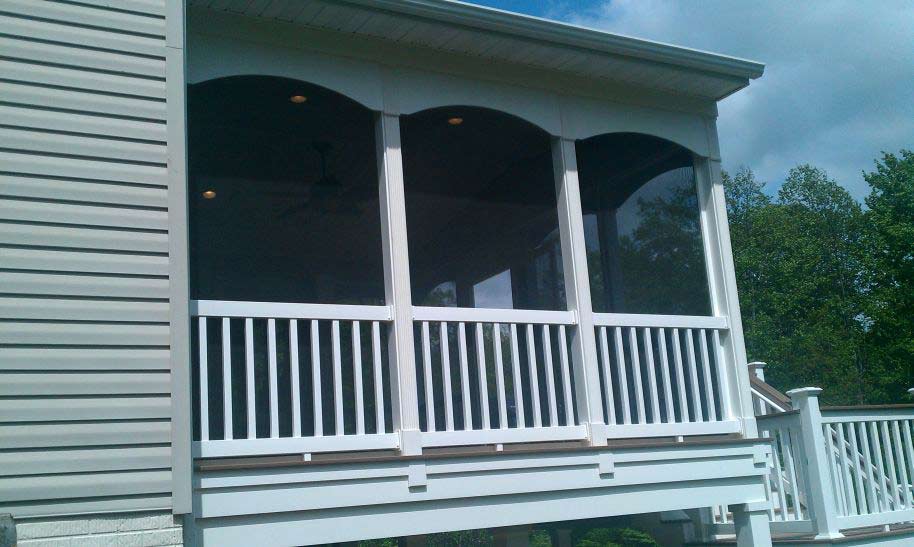 Wood Working Plans — White deck in Woodbridge, VA