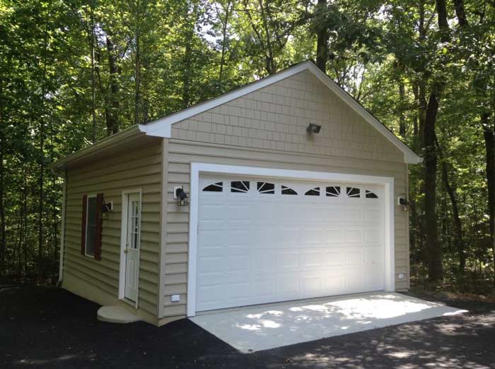 Steps — White garage in Woodbridge, VA