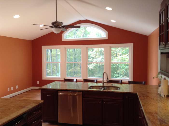 Efficient — Dining area and clear window in Woodbridge, VA
