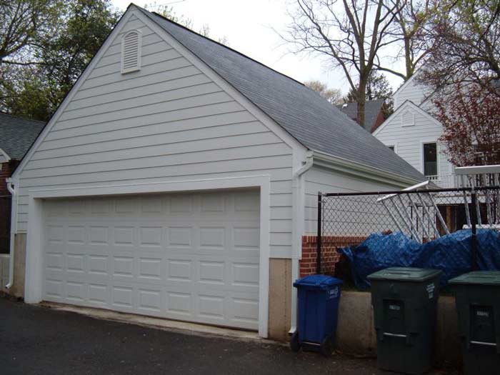 Driveway — House white garage in Woodbridge, VA