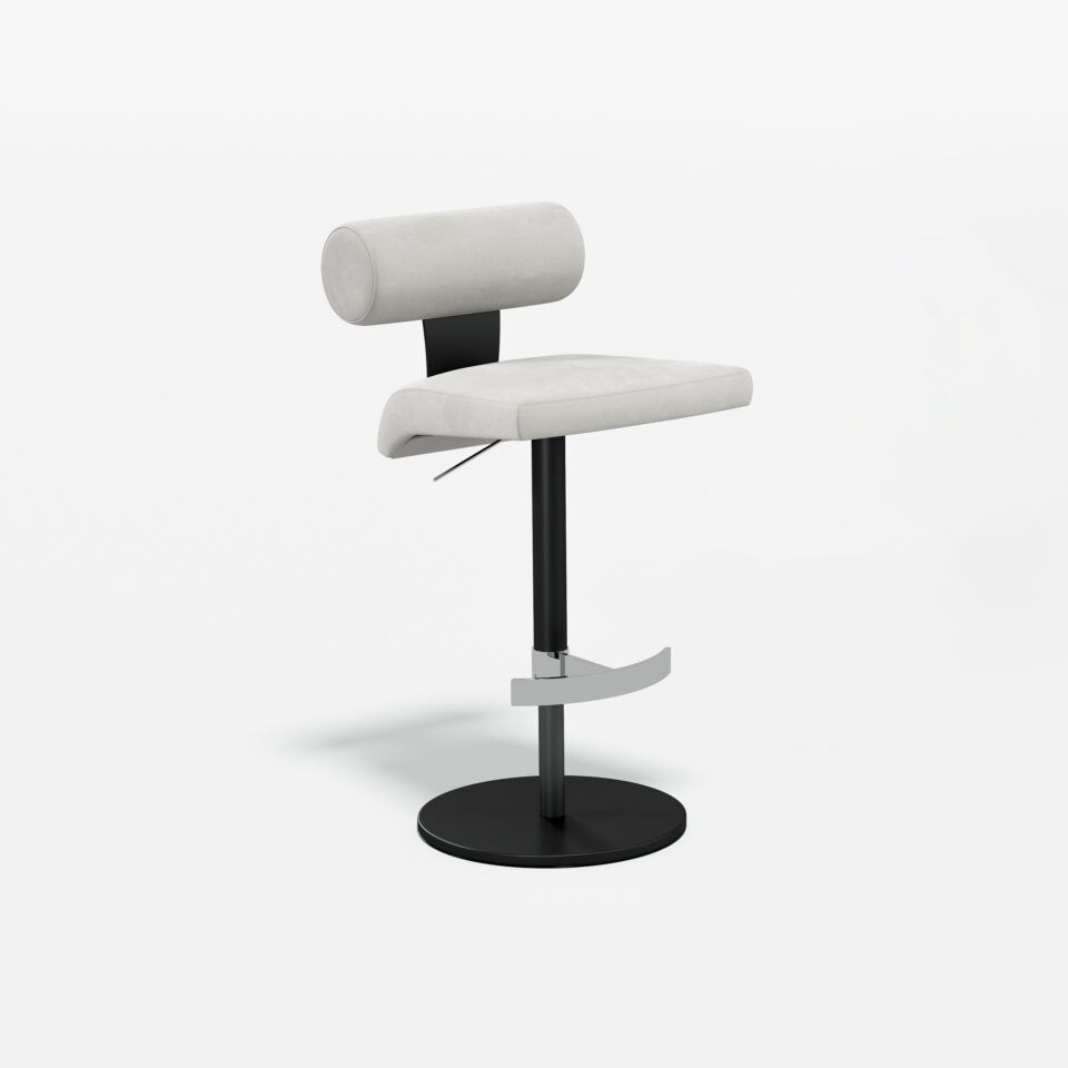 Bolo hydraulic lift stool from Viking Trader