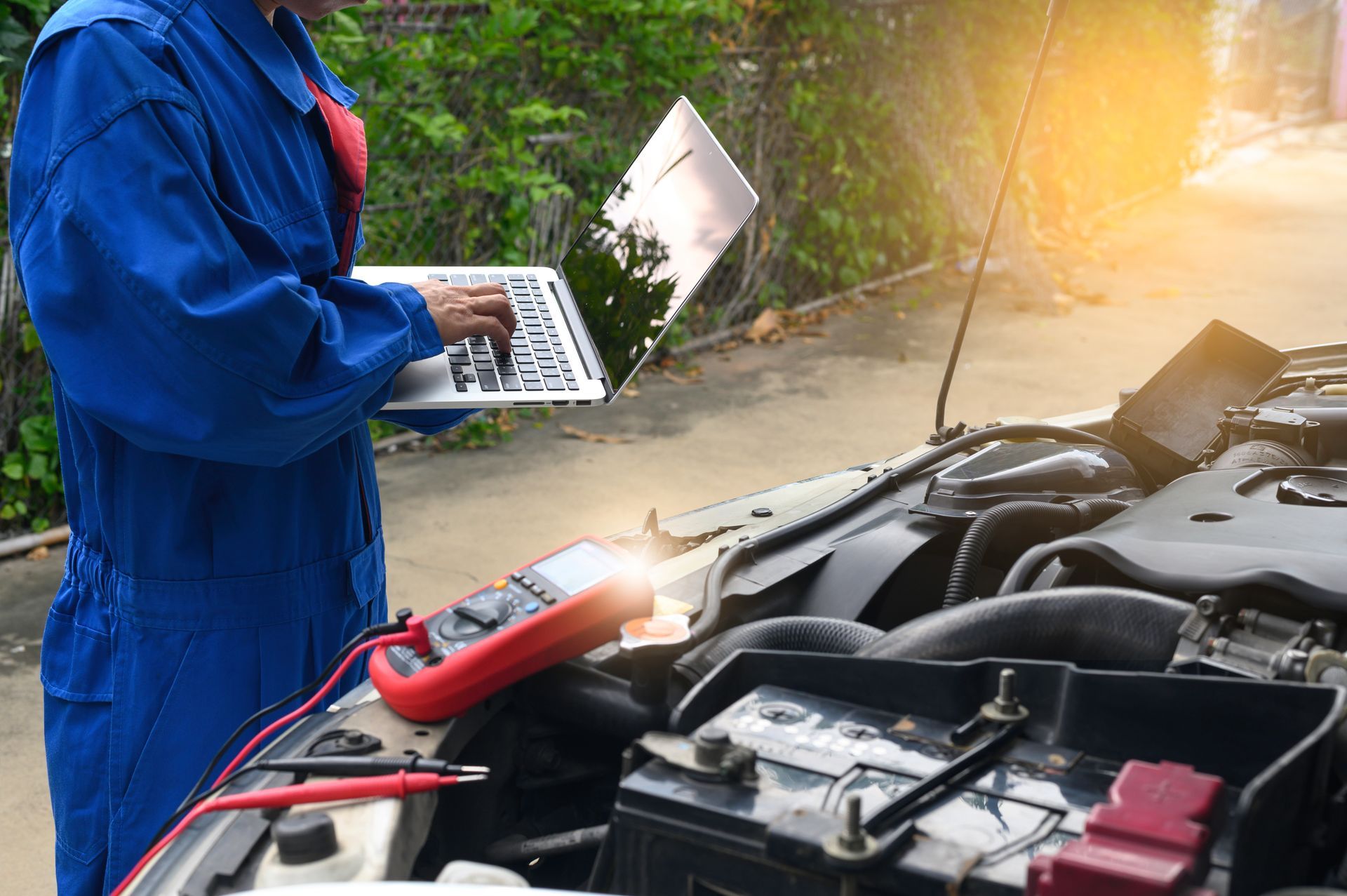 How Scan Tools Help Fixing Vehicle Warning Light Issues | Yes! Automotive