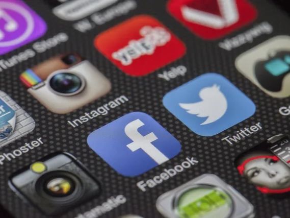 multi channel advertising