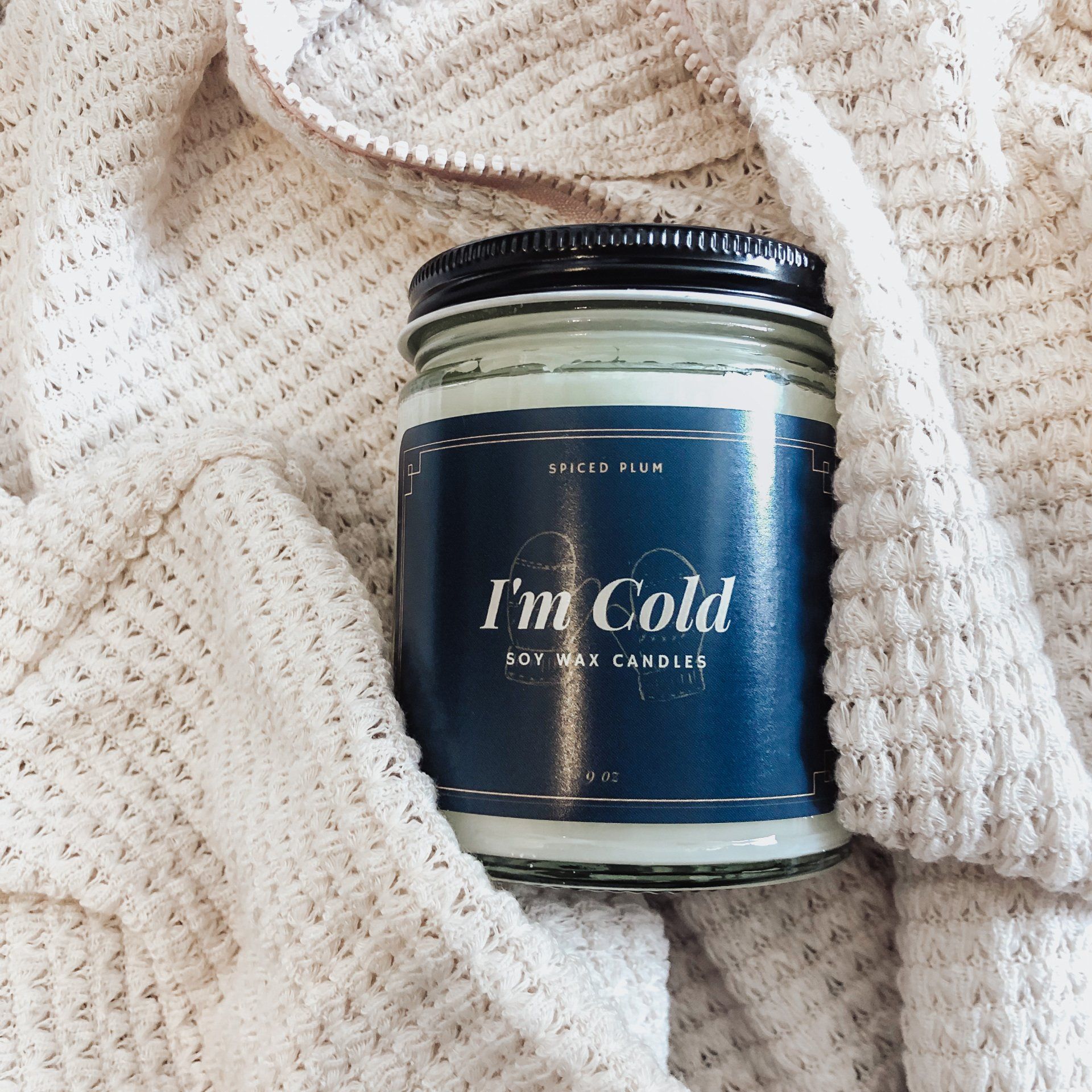 Branding candles with customer labeling