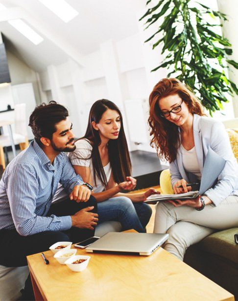Insurance Agents — Agents Talking to Clients in Mount Vernon, OH