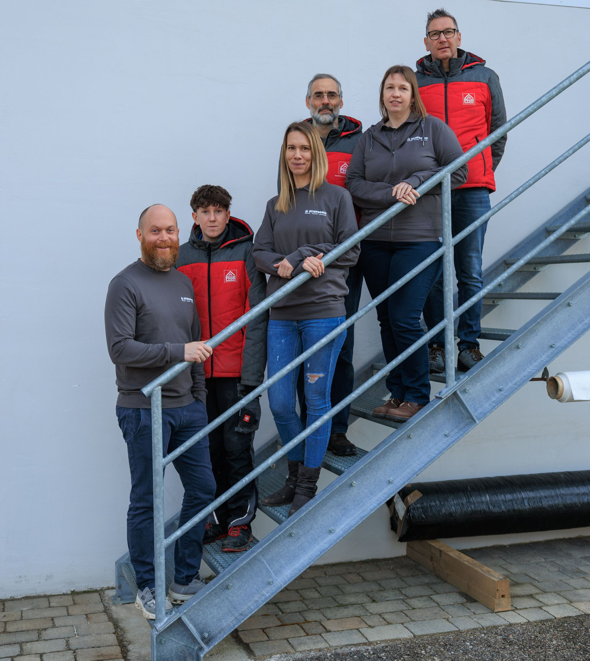 Bauprofi Stiefsohn, Team