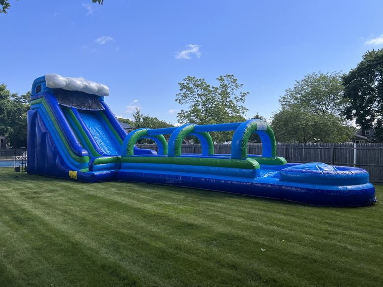 23' Wave Theme Slide with Slip n' Slide