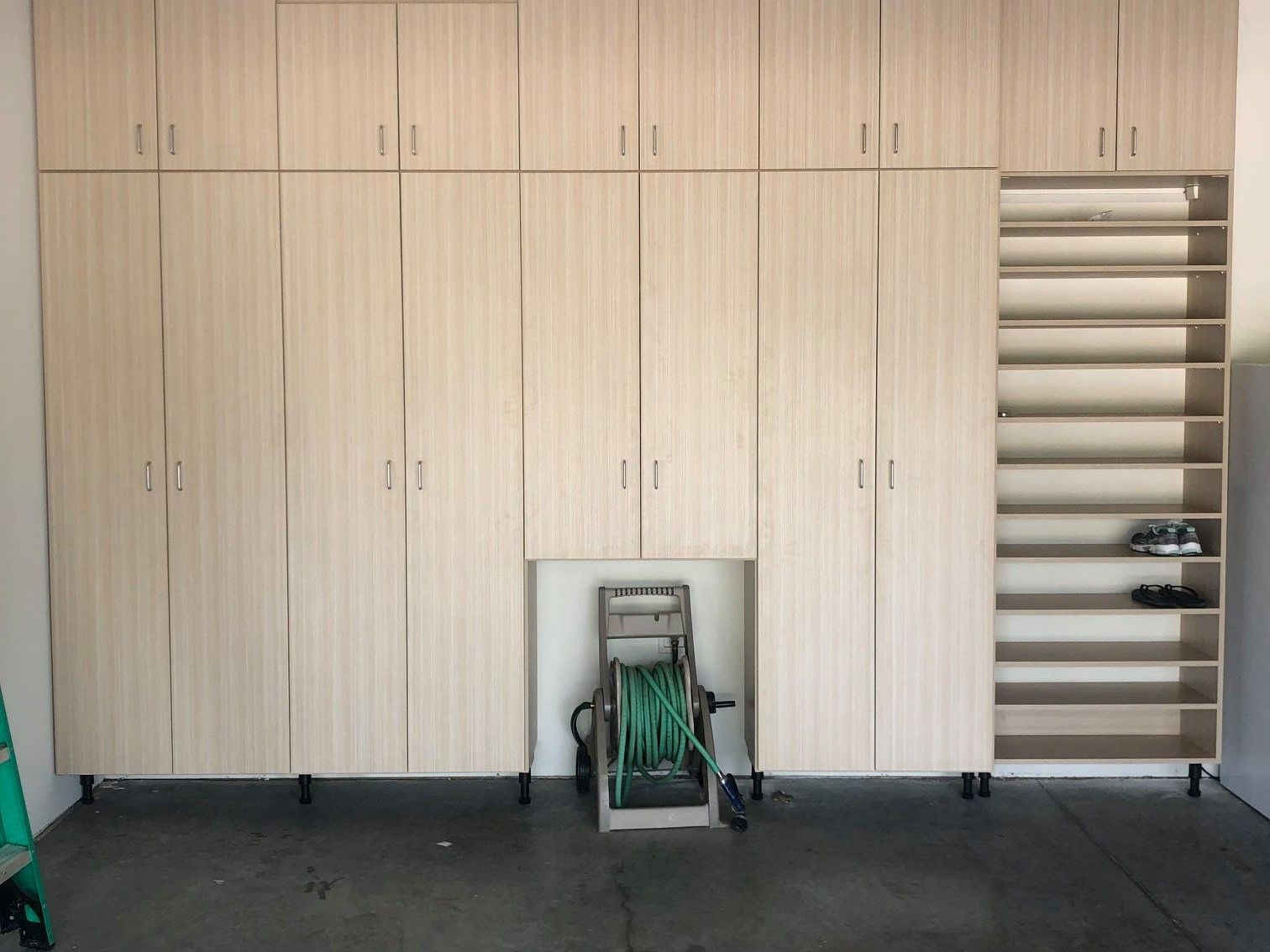 Let LB Classic Closets Design Your Garage Cabinets & Shelves in Mid-Missouri Today!