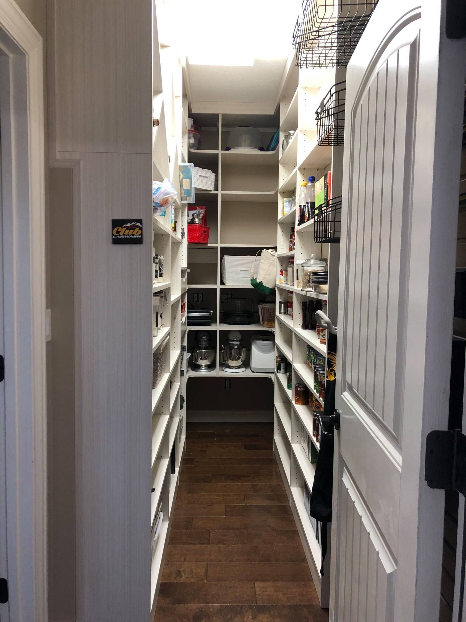 Let LB Classic Closets Bring Your Mid-Missouri Walk-in Pantry to Life.