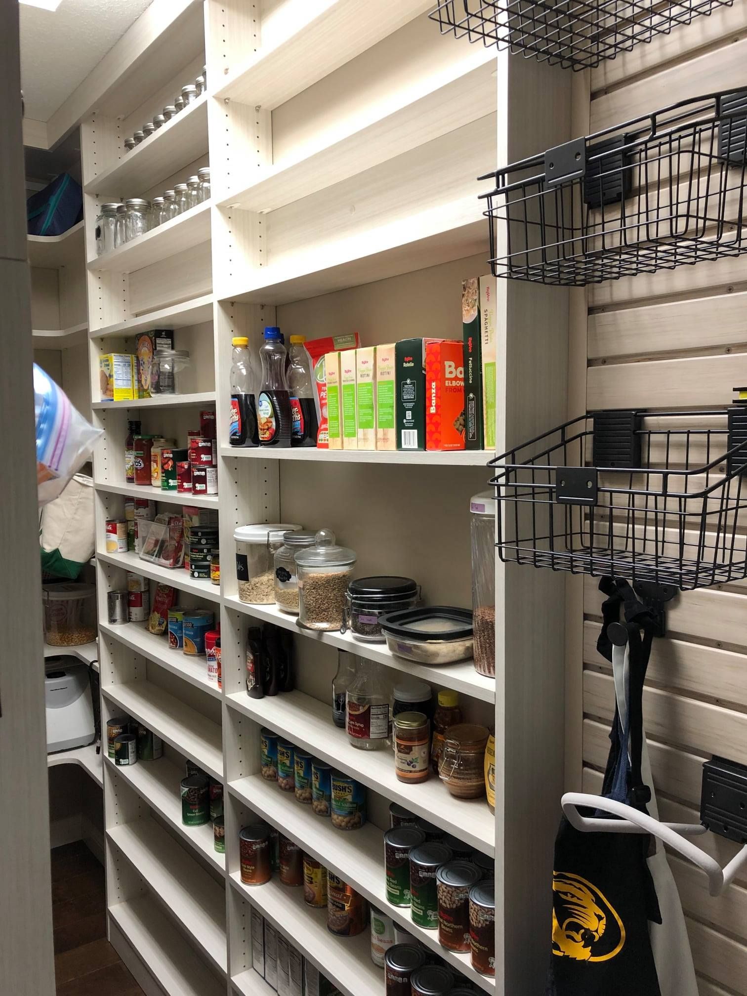 Build Your Dream Food Pantry in Central Missouri By Calling LB Classic Closets.