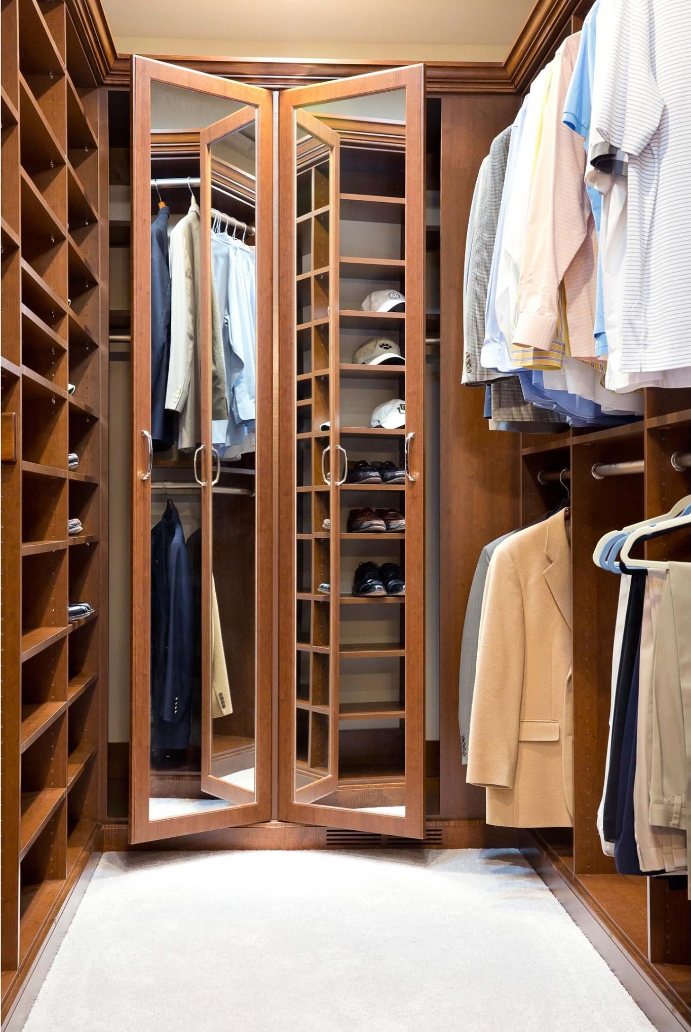 LB Classic Closets Can Install Plenty of Shoe Racks to Your Mid-MO Walk-in Closet