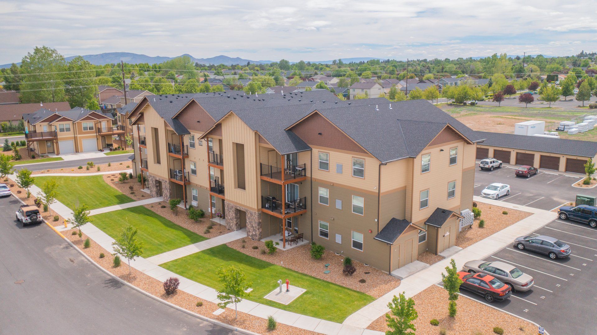 The Reserve at Metolius Apartments Aspen Grove, RiverBend & ster